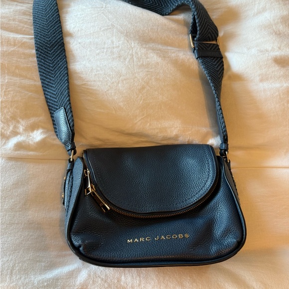 Marc Jacobs Navy Crossbody Bag - Picture 1 of 3